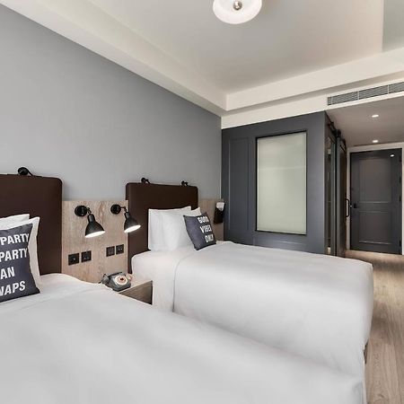 Moxy Taichung Hotel Luaran gambar